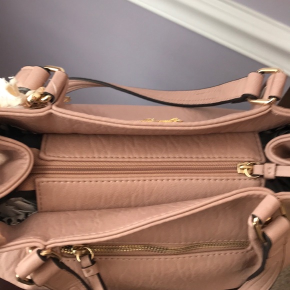 Handbag - Picture 4 of 4